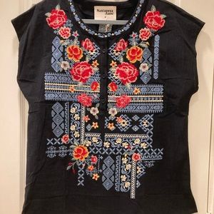 Savannah Jane size Medium Top